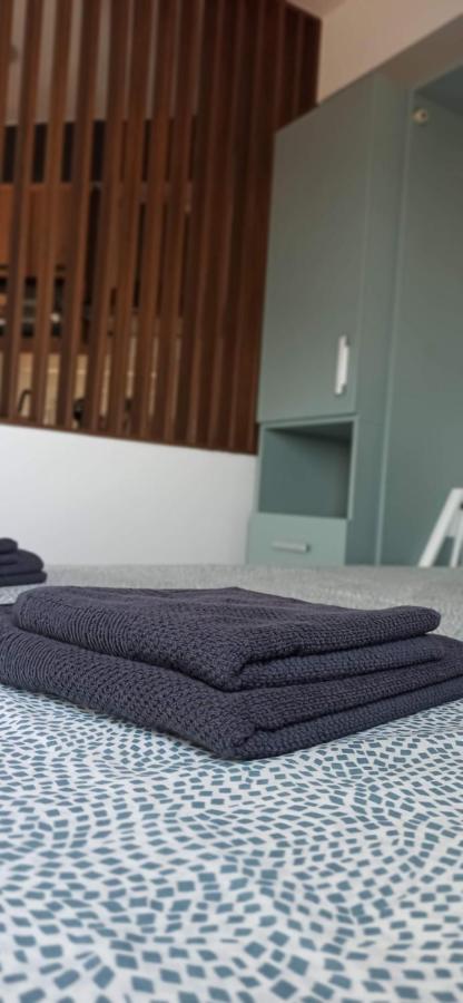 Malac-New Equipped Studio Apartment Within The City Core Novi Sad Luaran gambar